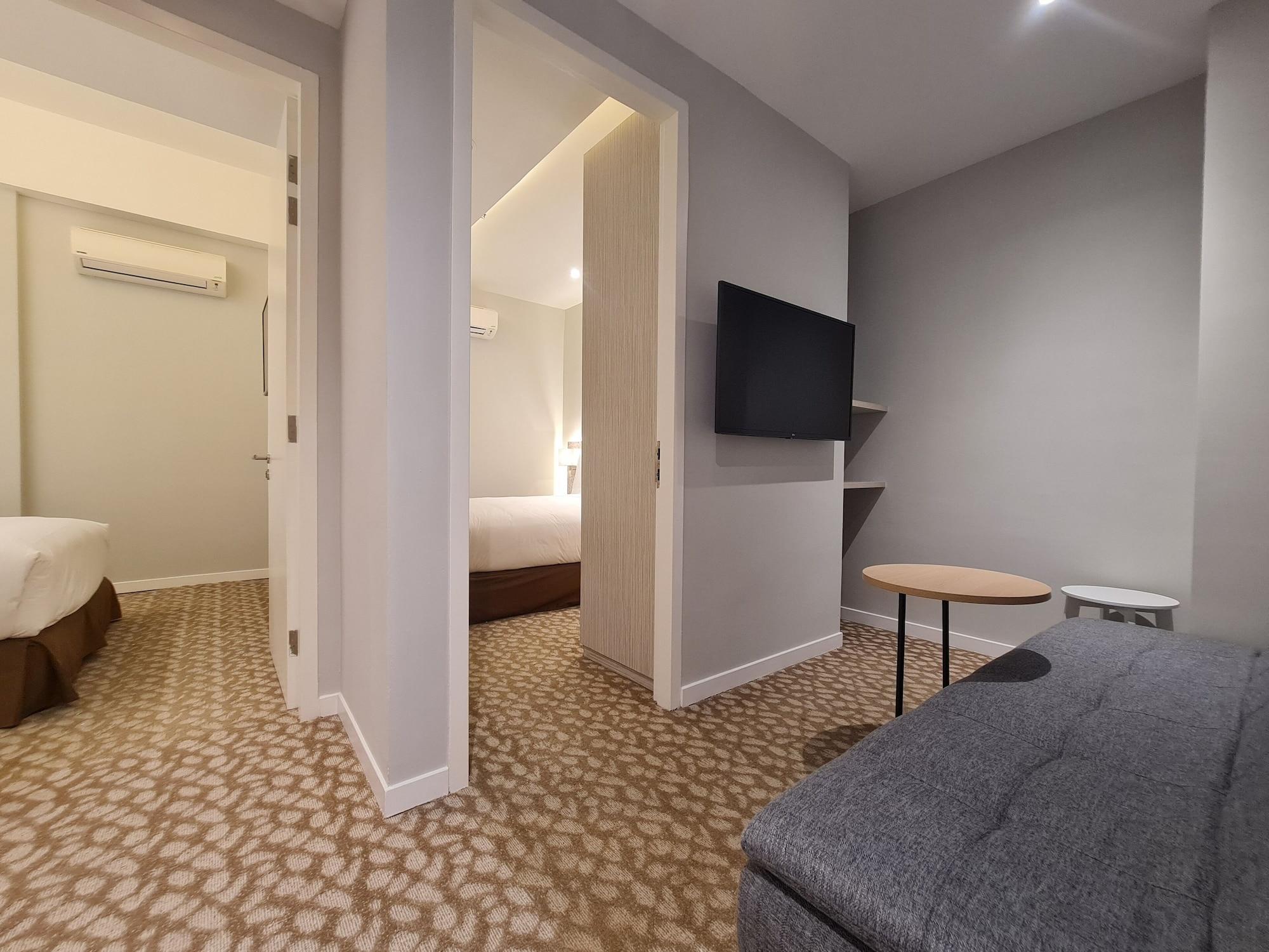 Holiday Inn Express & Suites Johor Bahru By Ihg Bagian luar foto