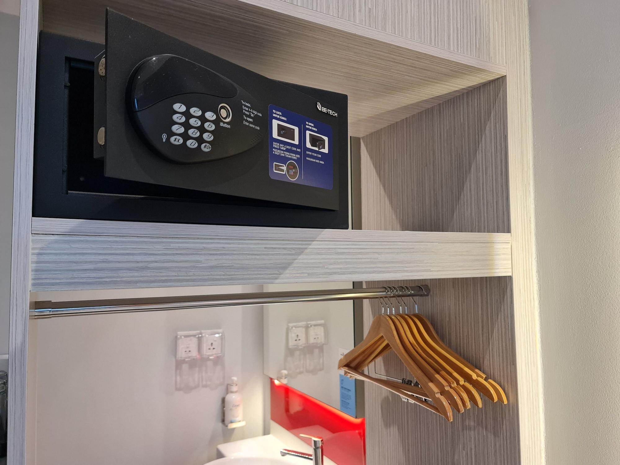 Holiday Inn Express & Suites Johor Bahru By Ihg Bagian luar foto