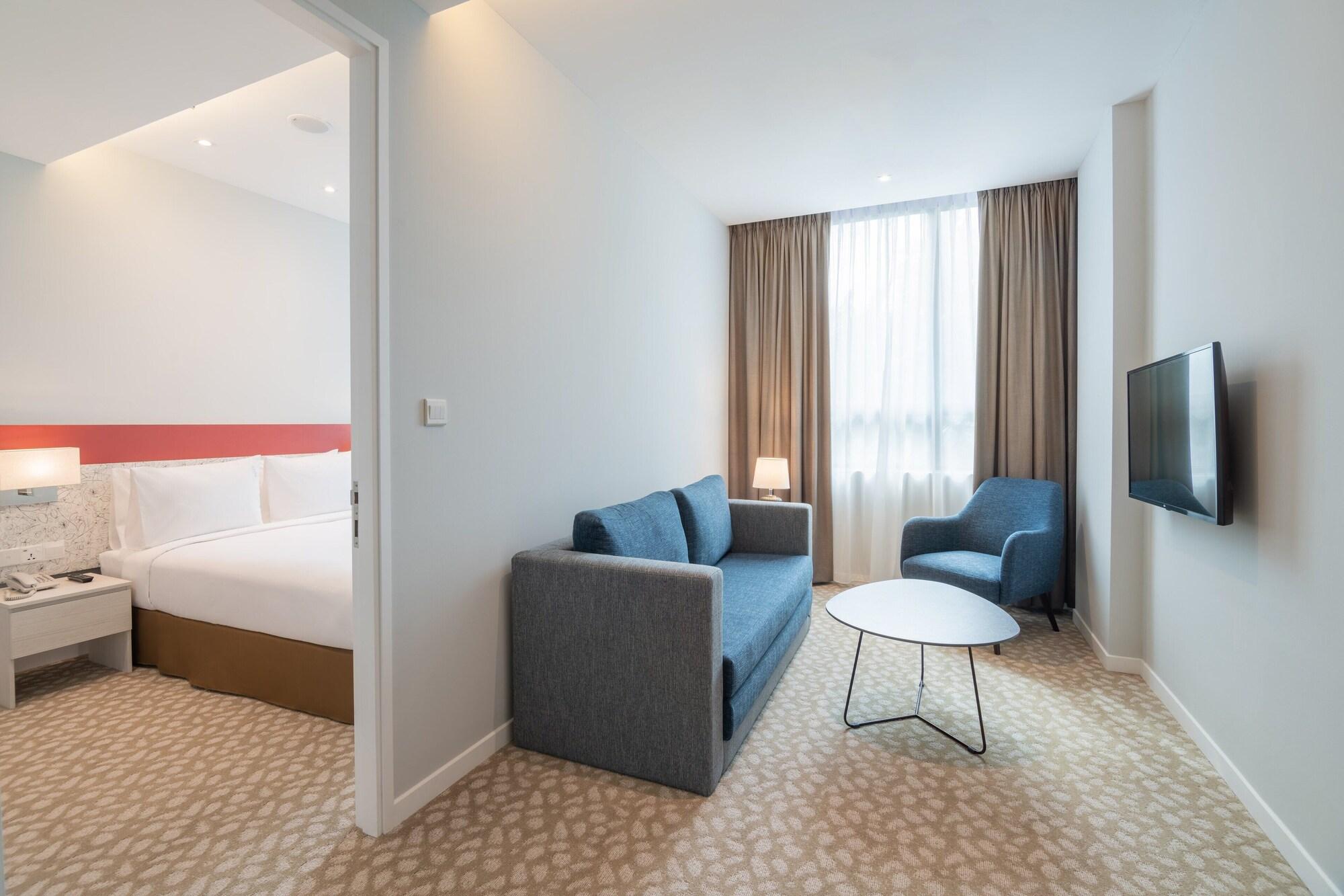 Holiday Inn Express & Suites Johor Bahru By Ihg Bagian luar foto