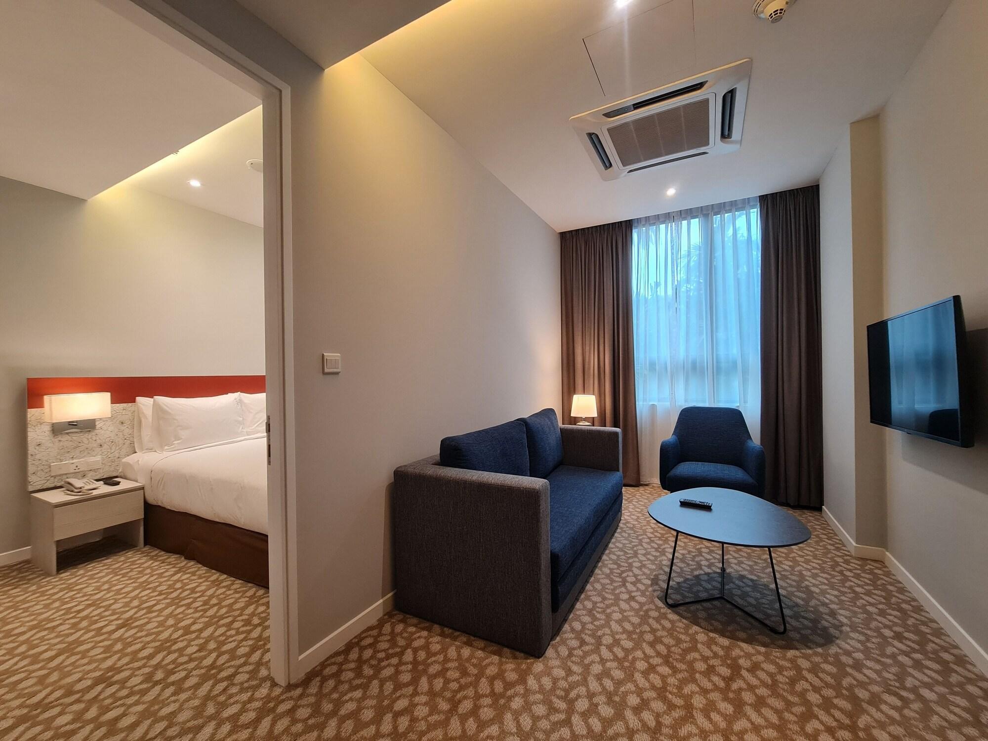 Holiday Inn Express & Suites Johor Bahru By Ihg Bagian luar foto