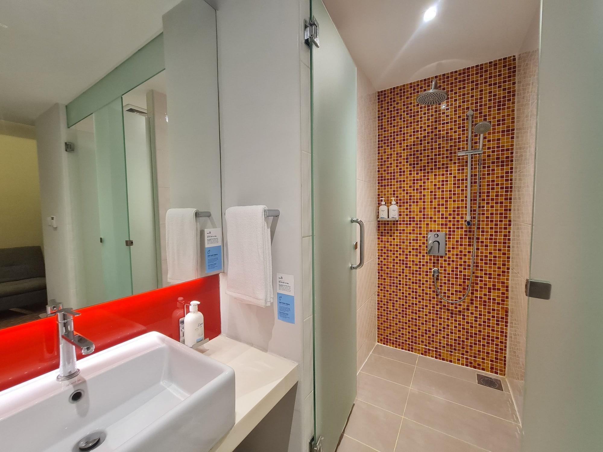 Holiday Inn Express & Suites Johor Bahru By Ihg Bagian luar foto