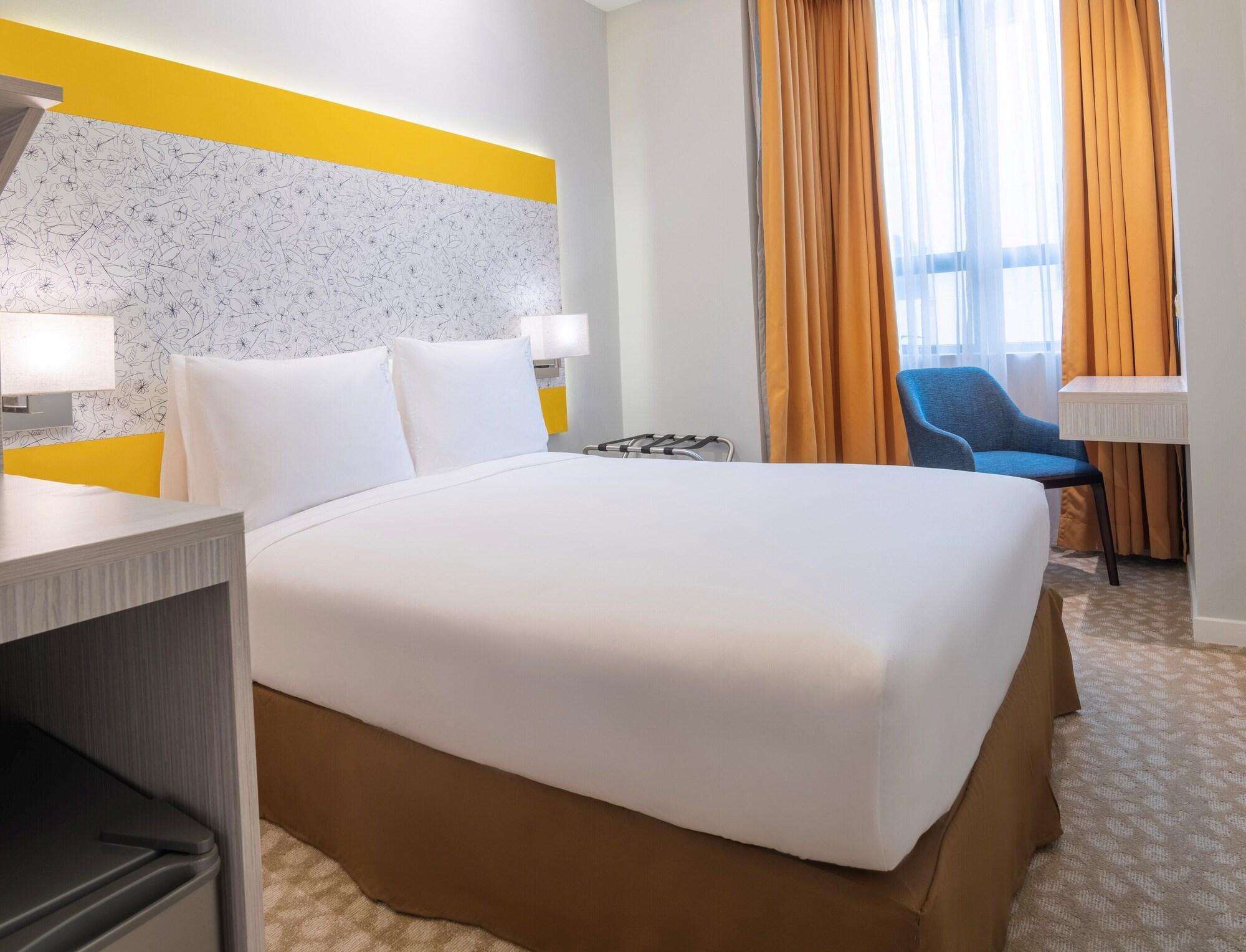 Holiday Inn Express & Suites Johor Bahru By Ihg Bagian luar foto