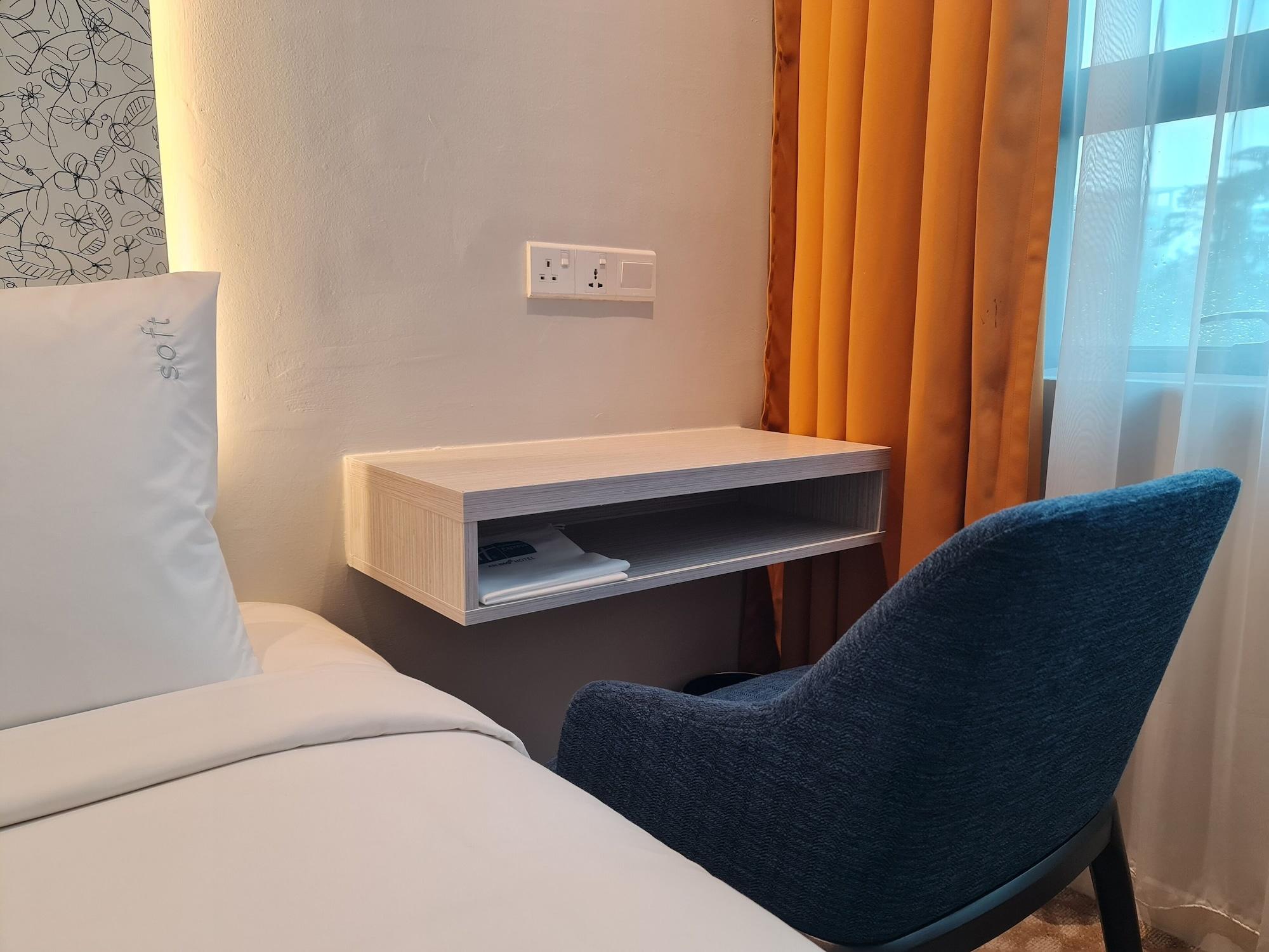 Holiday Inn Express & Suites Johor Bahru By Ihg Bagian luar foto