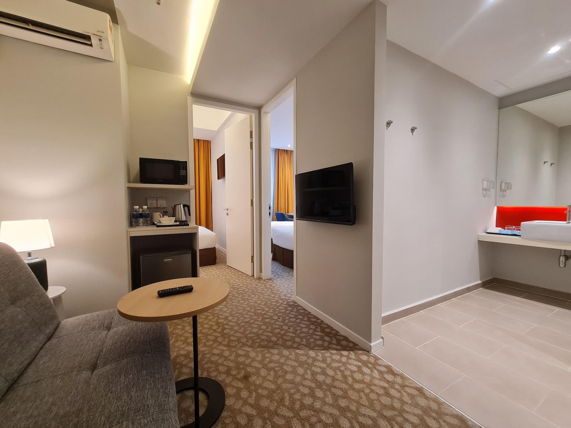 Holiday Inn Express & Suites Johor Bahru By Ihg Bagian luar foto